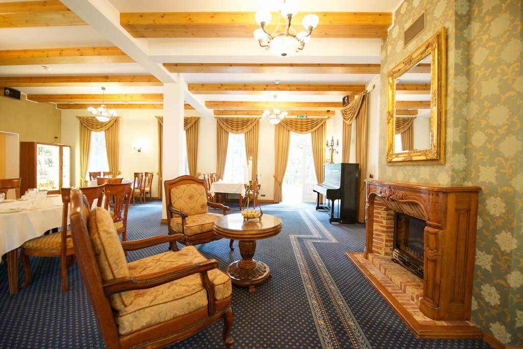 רקבר Villa Hotel Theresa מראה חיצוני תמונה