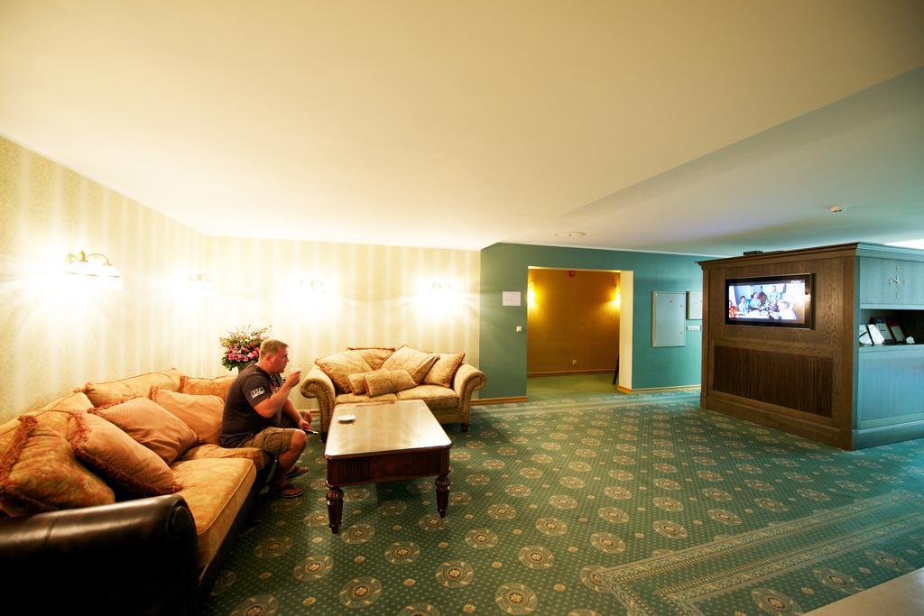 רקבר Villa Hotel Theresa מראה חיצוני תמונה